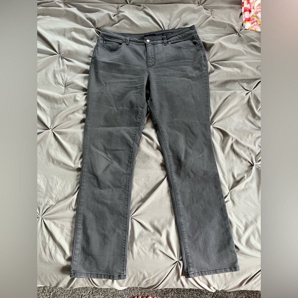 Size 14 women’s gray jeans.